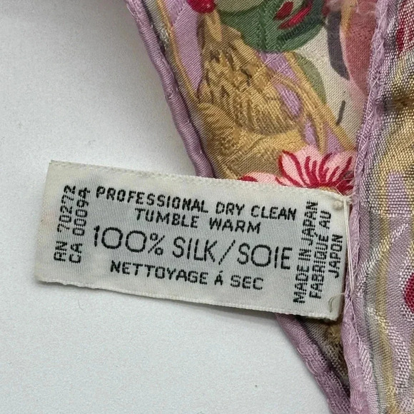 Liz Claiborne 100% Silk Scarf Vintage Square Abstract Floral Cream Red Japan - Picture 6 of 7